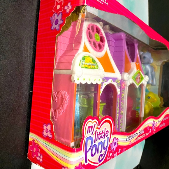 MY LITTLE PONY G3 VTG 2003 CELEBRATION SALON w/AMBERLOCKS & 3 MORE PONY FIGURES - Picture 10 of 16